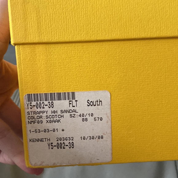 ❌SOLD❌FENDI Scotch Brown Sling Back Heels🤍🧡🤍 - Picture 11 of 13